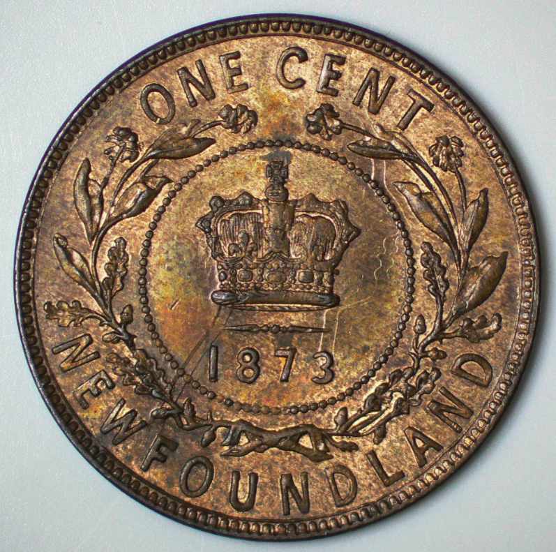Double-Hanging-2-On-'62-Canada-Cent,-Plus-Glob-Joining-On-Leaf