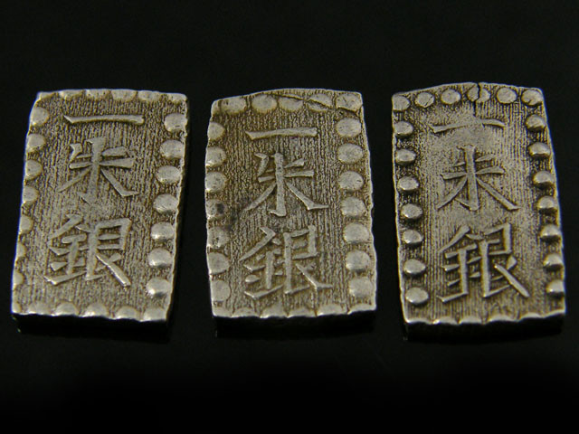 Y'know-What-I-Hate-About-Slabbed-Coins?-This,