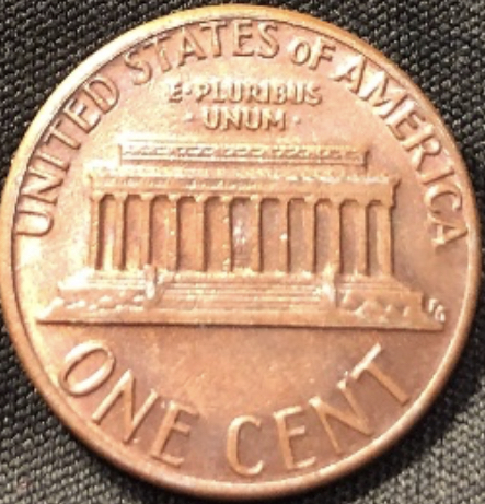 1983-Lincoln-Cent--I-Believe-The-Devices-Are-Reduced-In-Size?