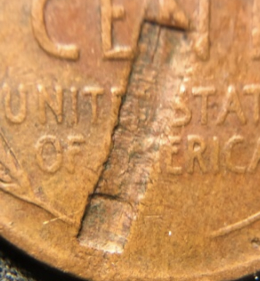 1941-LWC-Ragged-Clip-And-Huge-Lamination-Error-On-Reverse!