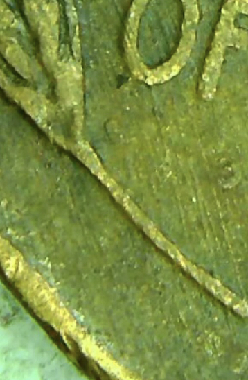 1939-Lincoln-Wheat-Cent-Button-On-Lincoln's-Lapel?