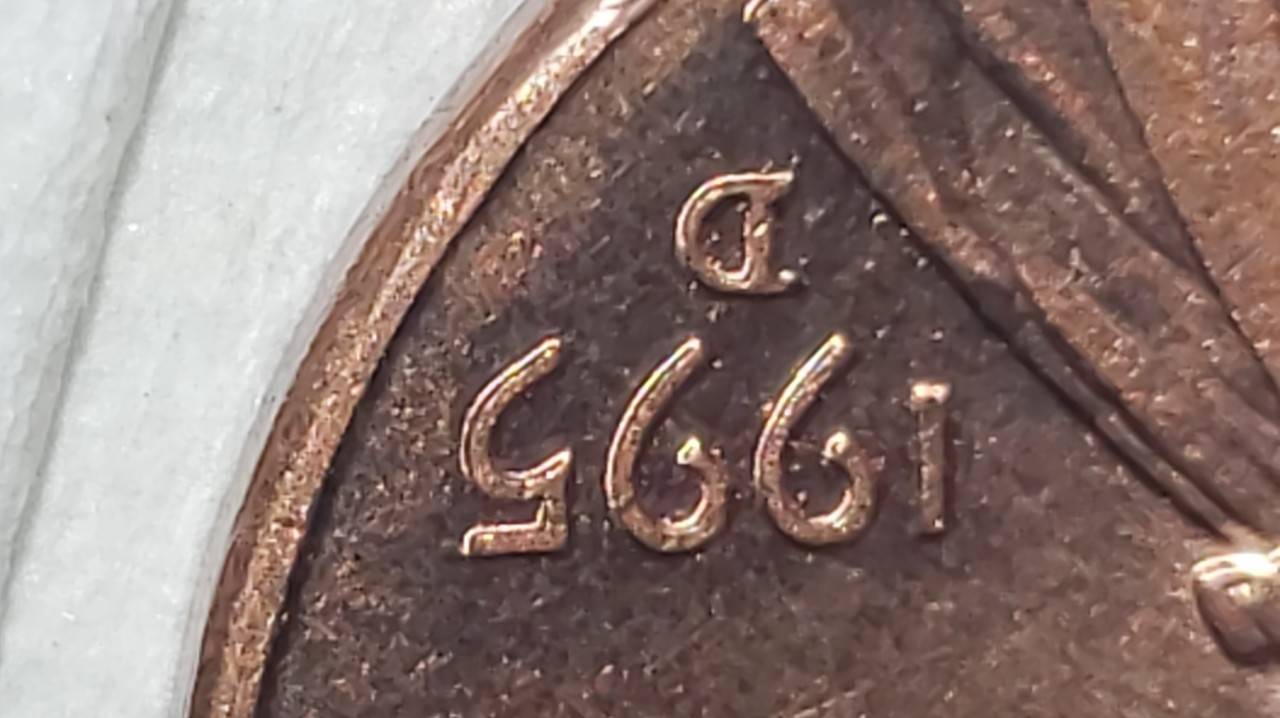 3-1995-D-Pennies-Is-One-Of-These--The-Double-Die