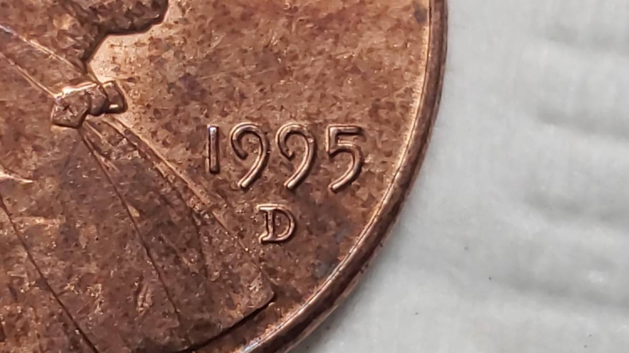 3-1995-D-Pennies-Is-One-Of-These--The-Double-Die