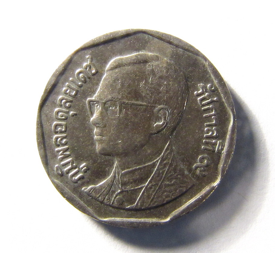 Here's-Another-Found-Coin.-No-Idea-What-It-Is;-Origin,-Date,-Original-Value.etc.