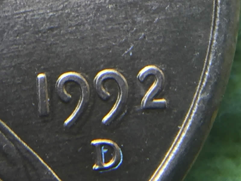 1992-D-Lmc-Error-Or-What-Do-You-Think?