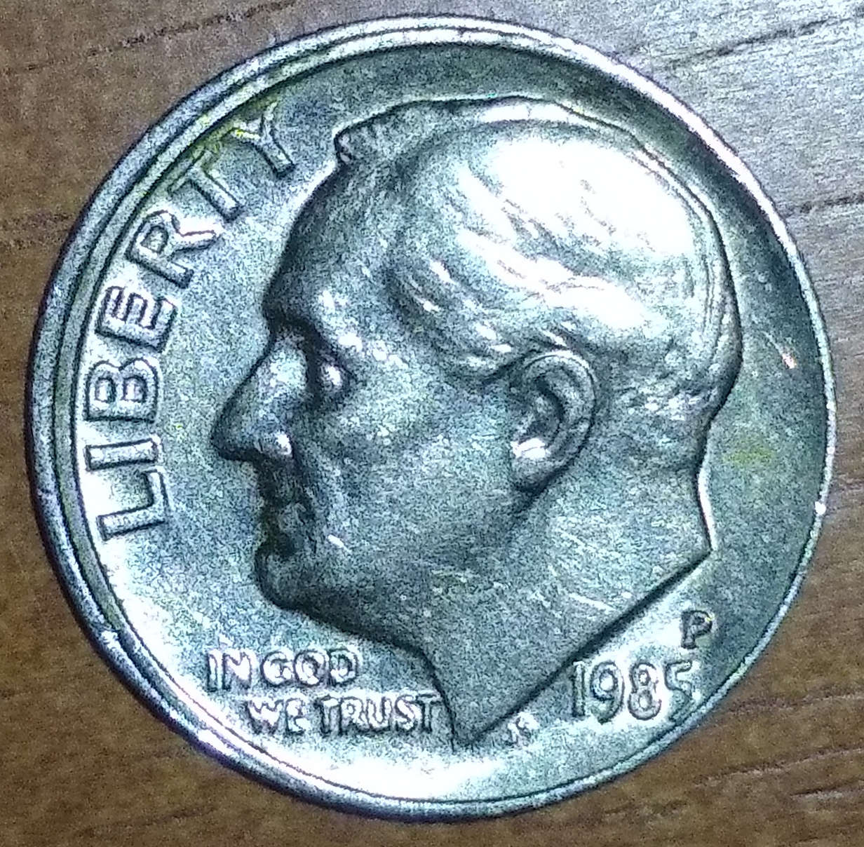 1985-P-Dime---Off-Center-With-Collar-