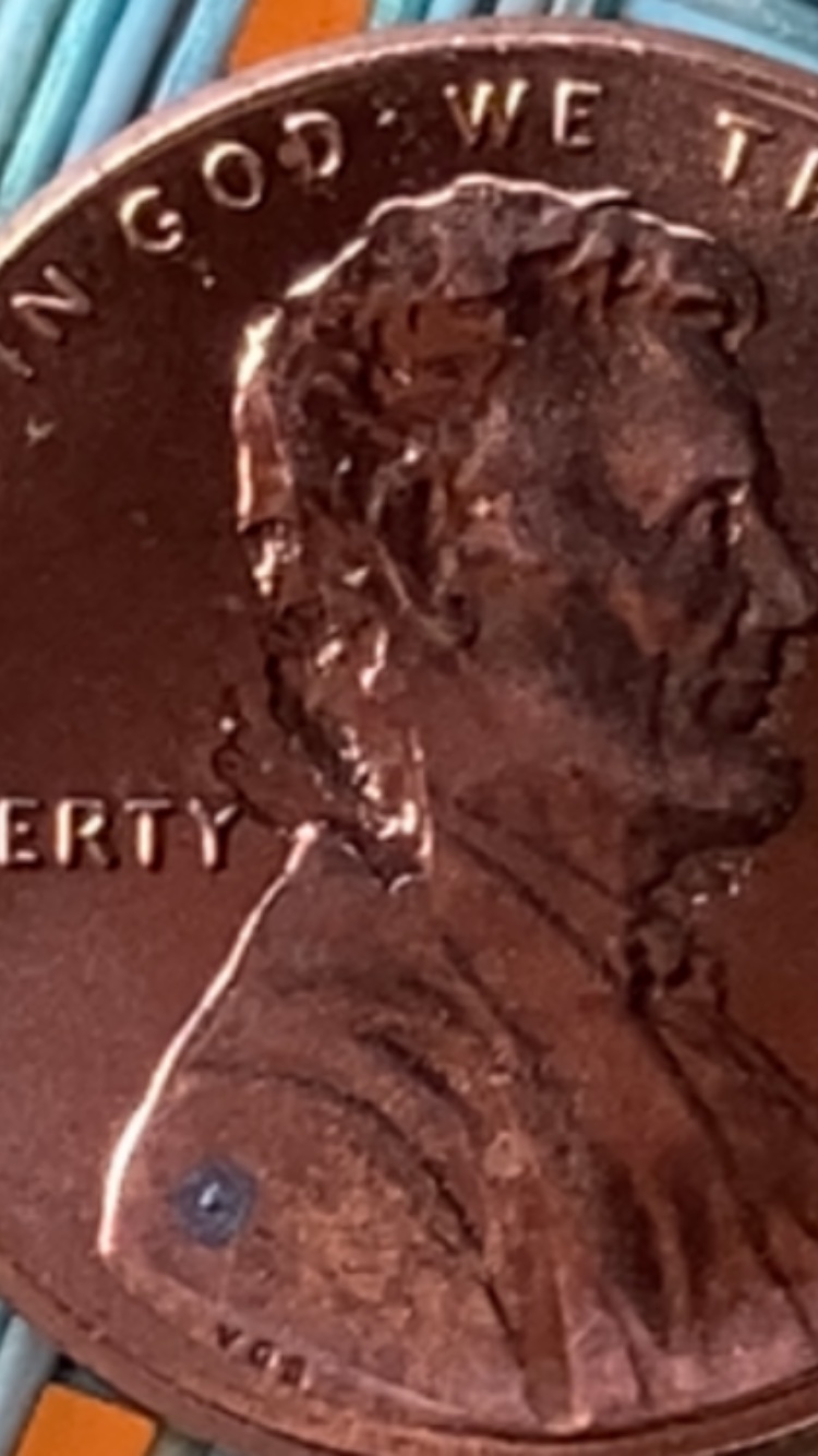 2019-P-Lincoln-Error-Cent.-Lamination-On-Back-Of-Neck.