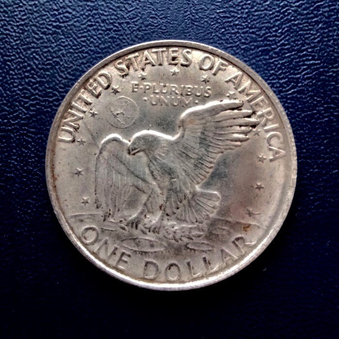 1971-S-Ike-Dollar-Attracted-To-Magnet