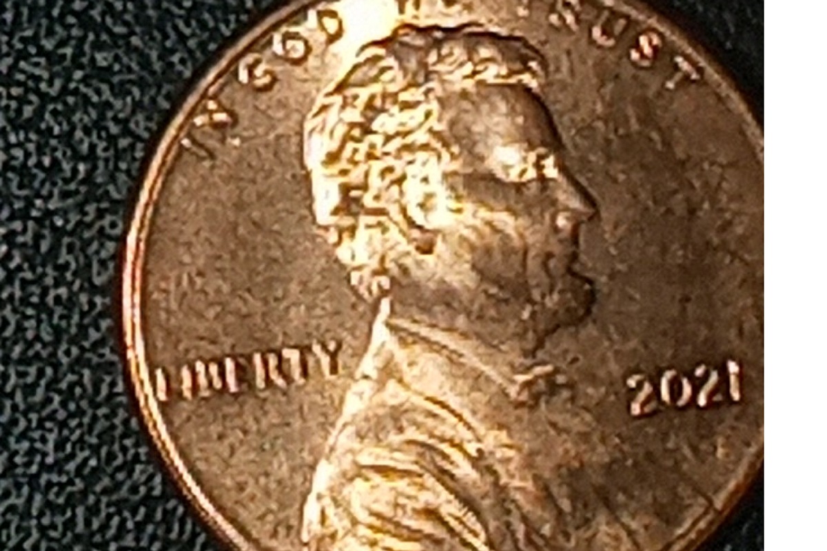 2021-Lincoln-Penny-With-A-Lot-Of-Doubling