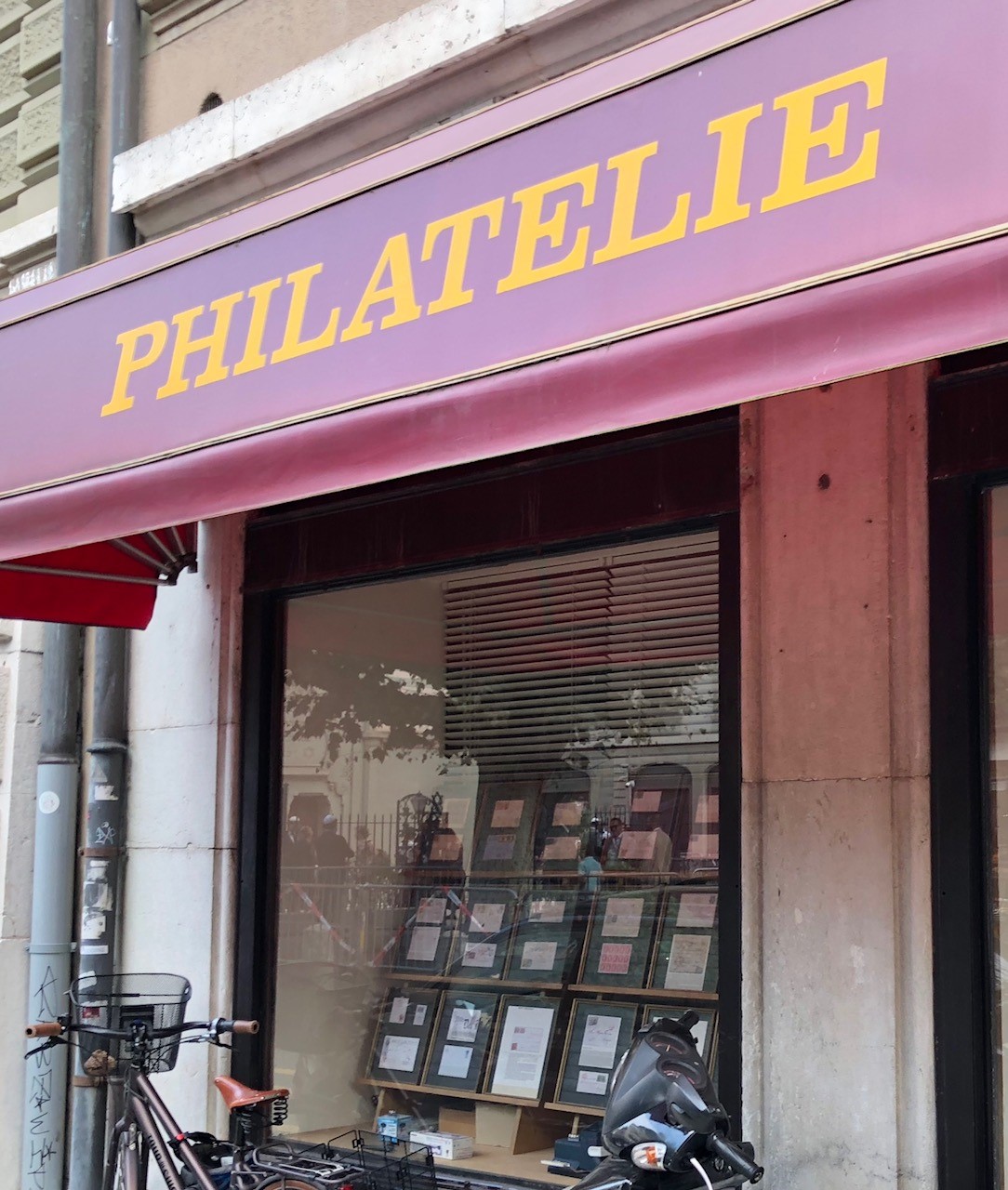 Coin-Shopping-Around-The-World