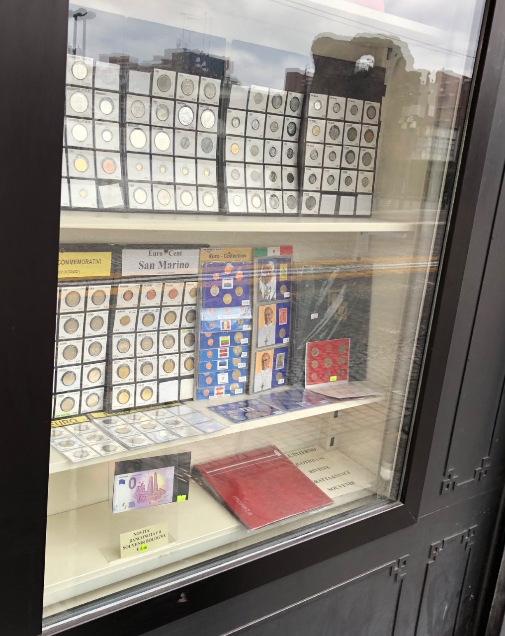 Coin-Shopping-Around-The-World