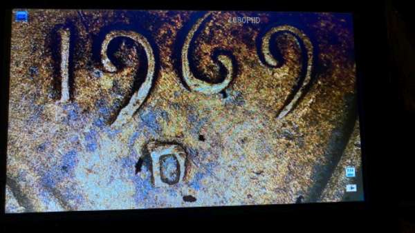 Can-Anyone-Tell-Me-If-This-Is-A-D/S-I'm-Looking-At-?-1969-D-Cent
