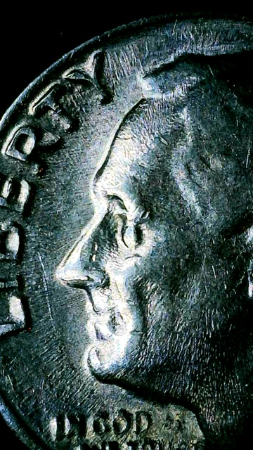 1982-P-Dime-For-Chip-In-Eye?