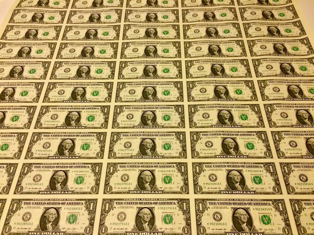 Sheet-Of-Uncut-One-Dollar-Notes,-All-With-The-Same-Serial-Number