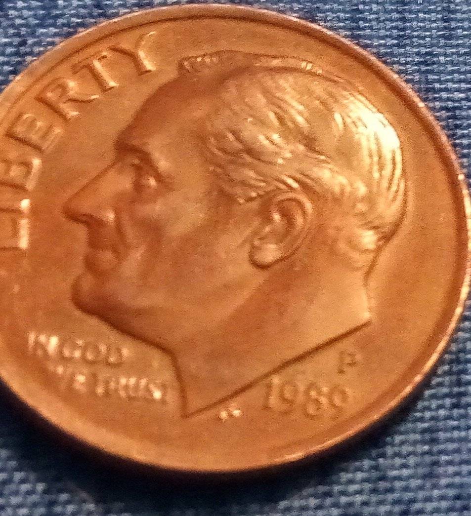 1989-P-Dime-Looks-Nice-Mint-Luster-But-Wrong-Color?-Please-Inform