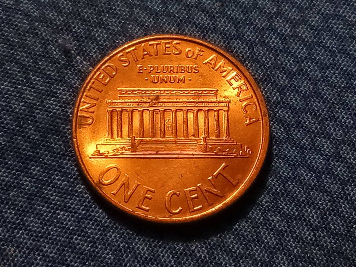 1994-LMC-Something-On-Reverse-Memorial-Building-Trim?