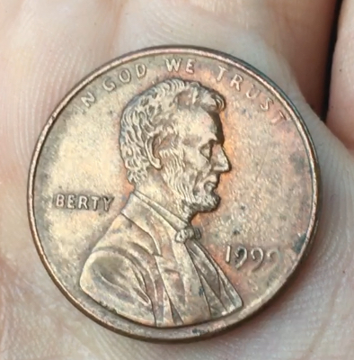 Missing-Letters/Numbers-1990-&-1999-Lincoln-Cent