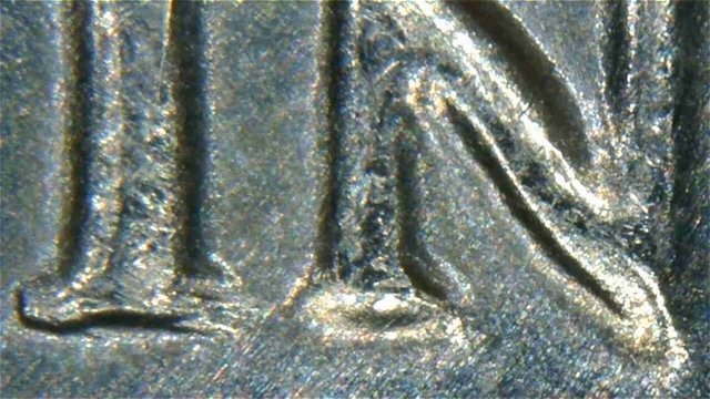 1971-D-Kennedy-Half-Dollar-DDO-Fs101-Or-102-Or-Neither?