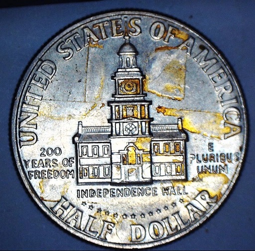 Bicentennial-Kennedy-Half-Dollar-Lamination-Problem-On-Reverse?