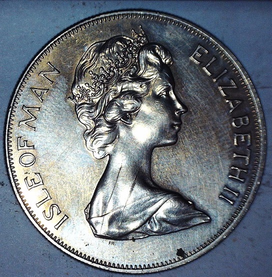 1977-Isle-Of-Man-Jubilee-One-Crown