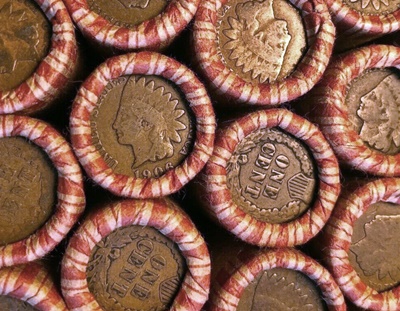 Searching-Through-1-Million-Pennies.-What-Do-You-Guys-Think-I-Will-Find?