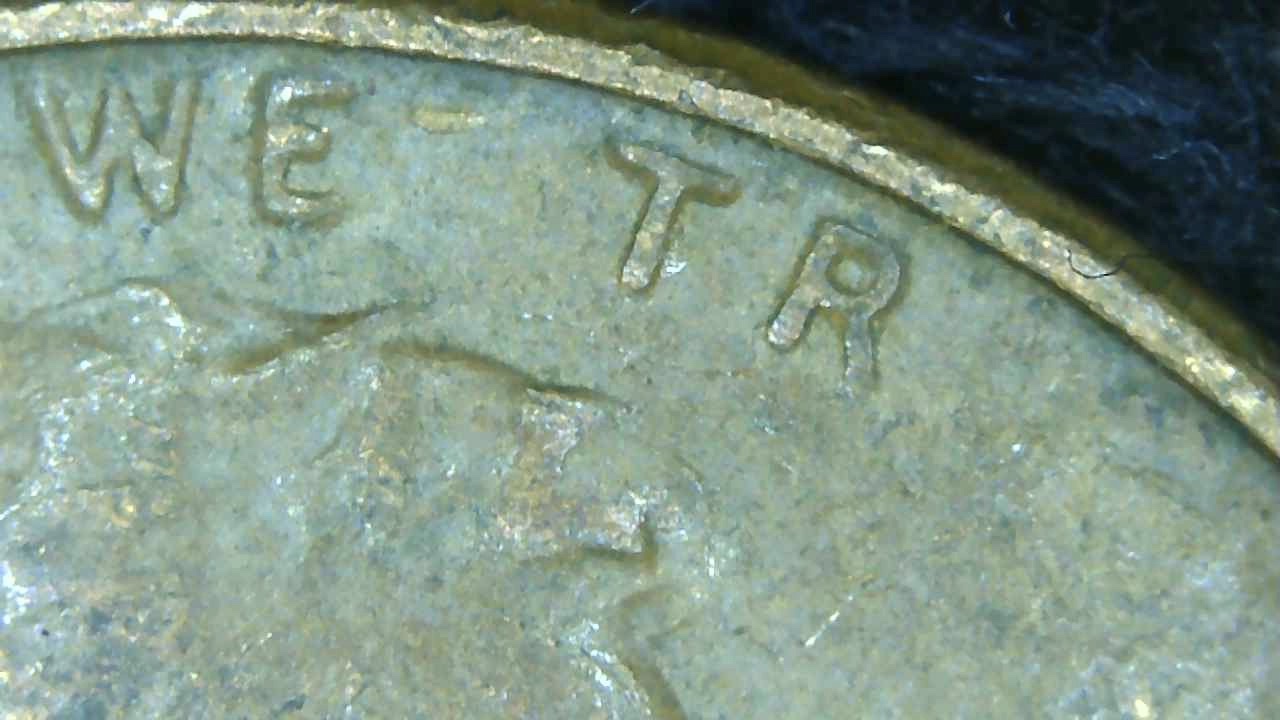 Please-Help-Identify-Missing-Letters-On-1971-D-Lincoln-Cent.