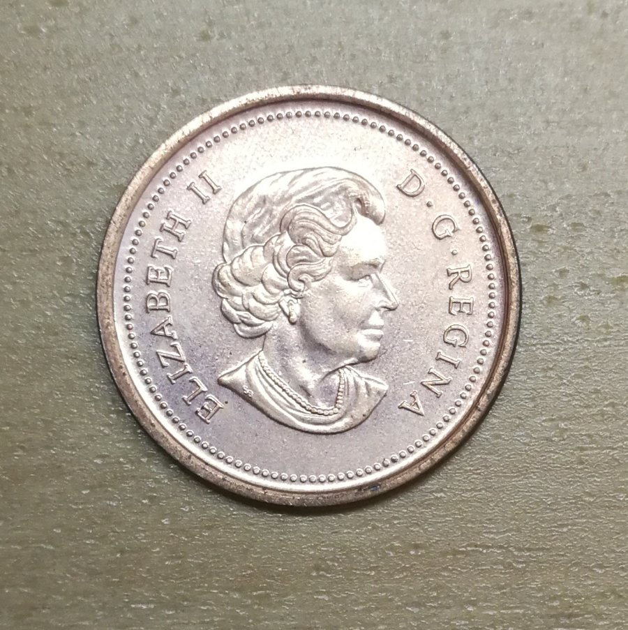 Canada-Elizabeth-II-On-1-Cent-Coin-Raining-Surface-Beautiful-Pink-Stars