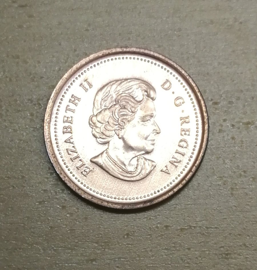 Canada-Elizabeth-II-On-1-Cent-Coin-Raining-Surface-Beautiful-Pink-Stars