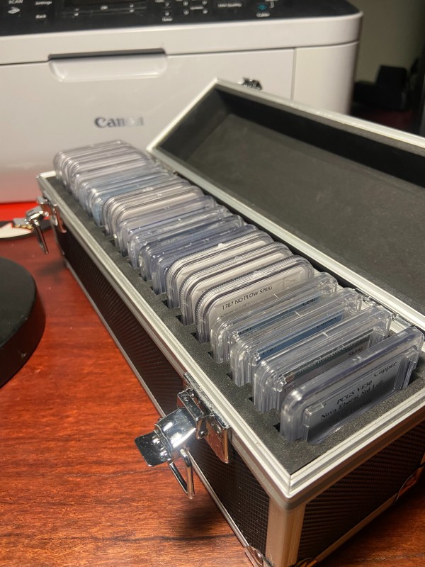 Box-Of-20-Colonial-Type-Set