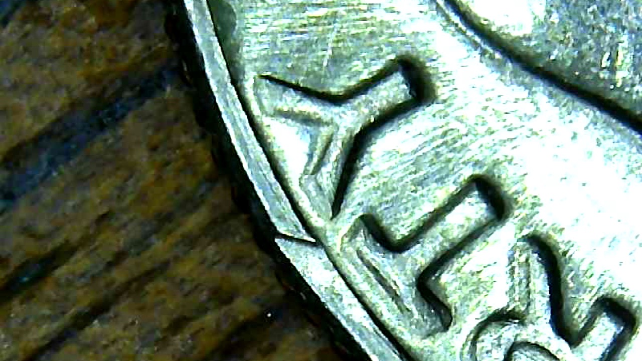 1984-Roosevelt-Dime--Neck,-Doubling-Very-Odd-Shape-Deep-Look-Rum-Seperated
