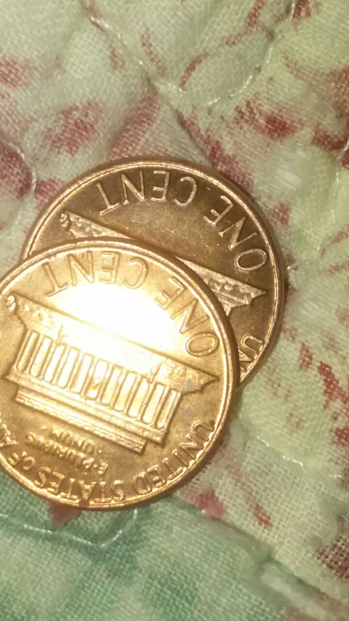 Does-The-Small-Crisp-Fine-Lettering-Indicate-A-Small-Date-1982-D-Lincoln-Cent