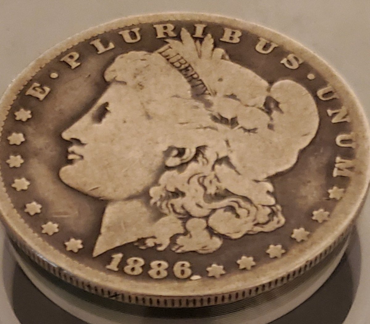 1886-O-Die-Chip?-On-The-Obverse