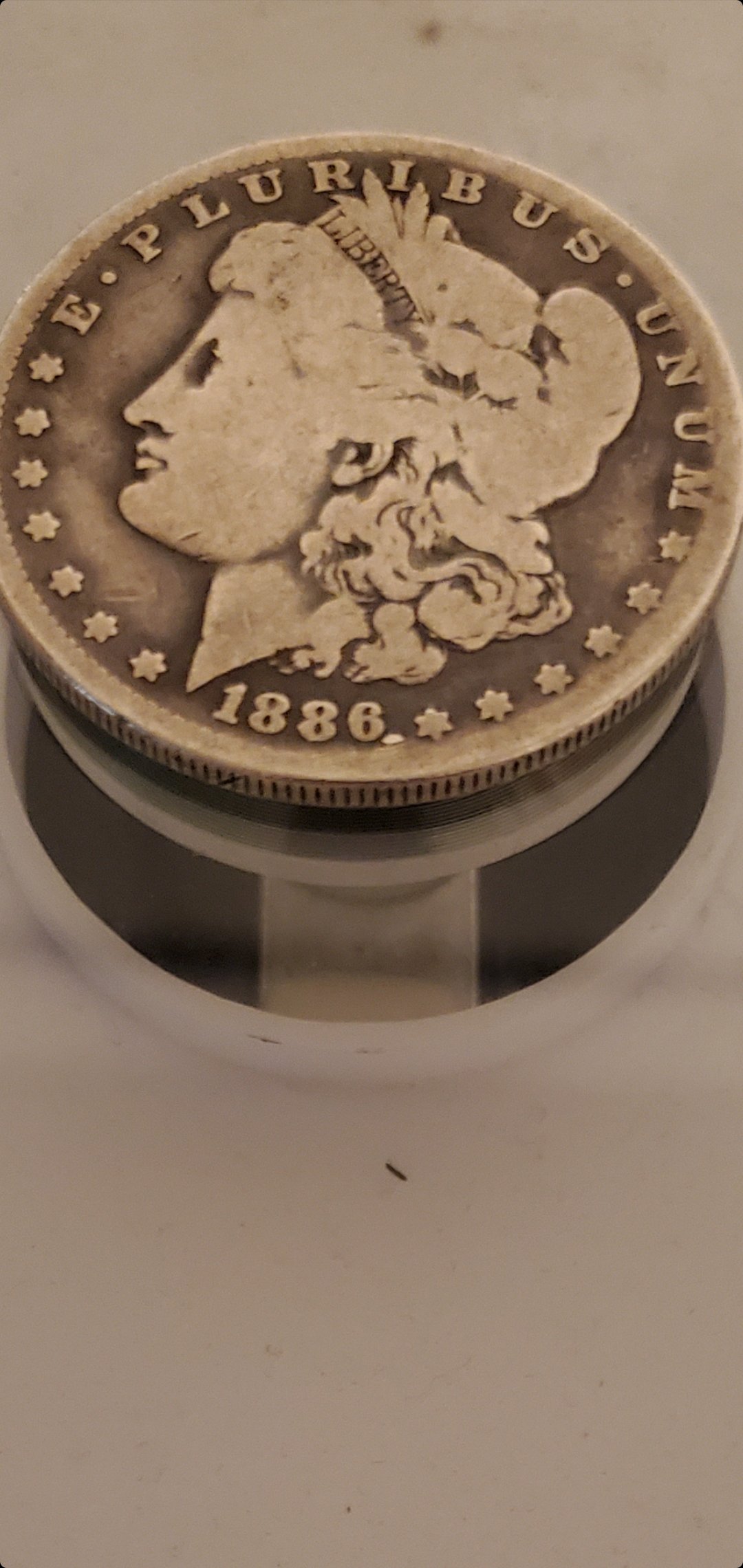 1886-O-Die-Chip?-On-The-Obverse