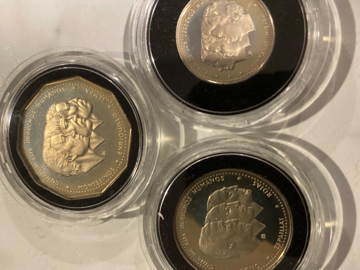 Help-With-My-Coins-Please-Id:-Dominican-Republic