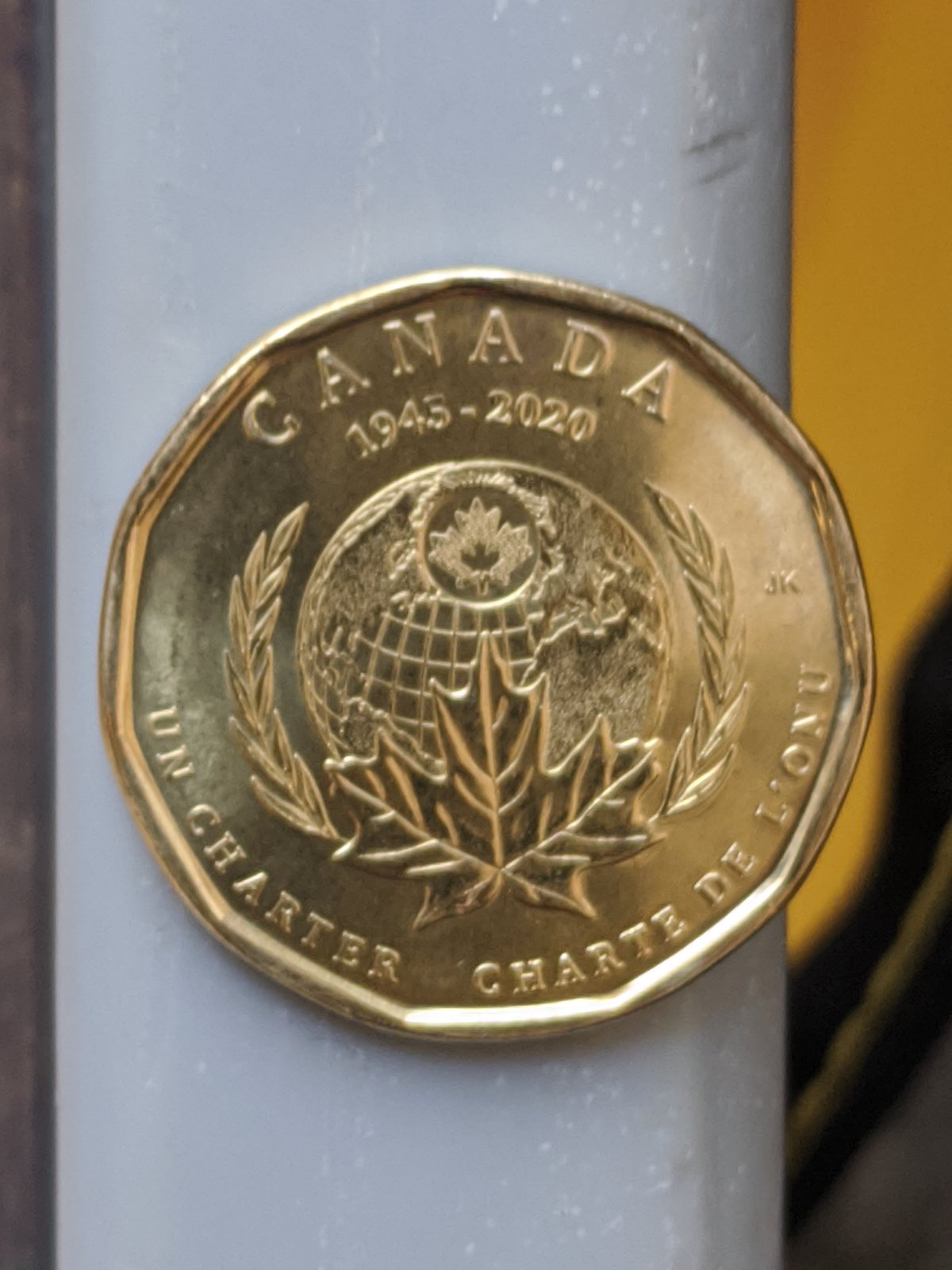 1945-2020-Commemorative-Loonie.