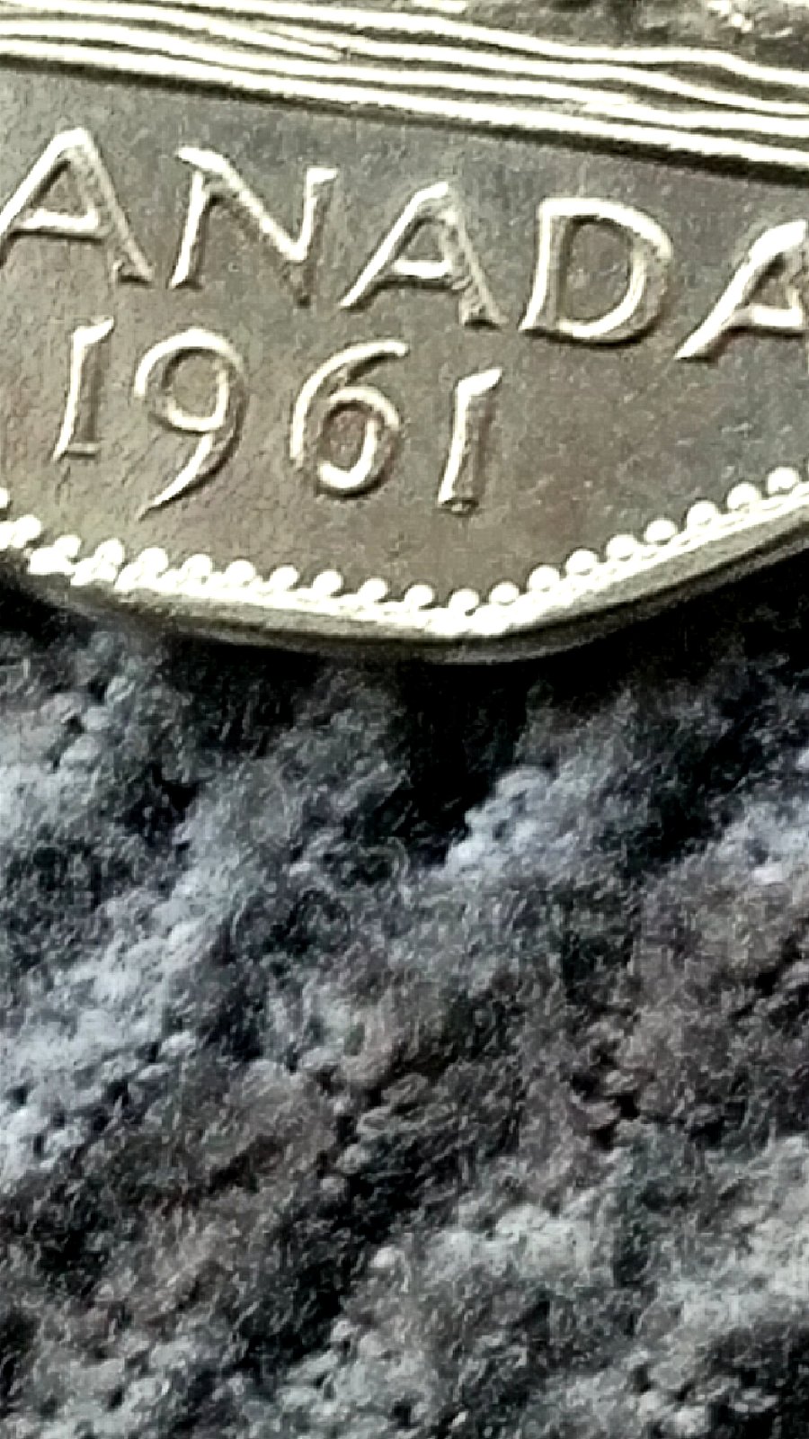 1961-Canadian-Nickel,-Possible-Doubling-On-1-In-Date?