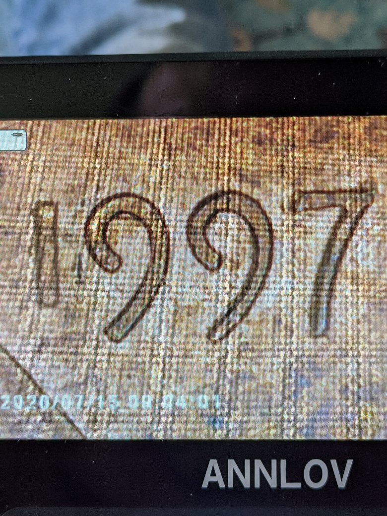 1997-Cent,-Is-There-Supposed-To-Be-2-Fonts-For-The-9-S?