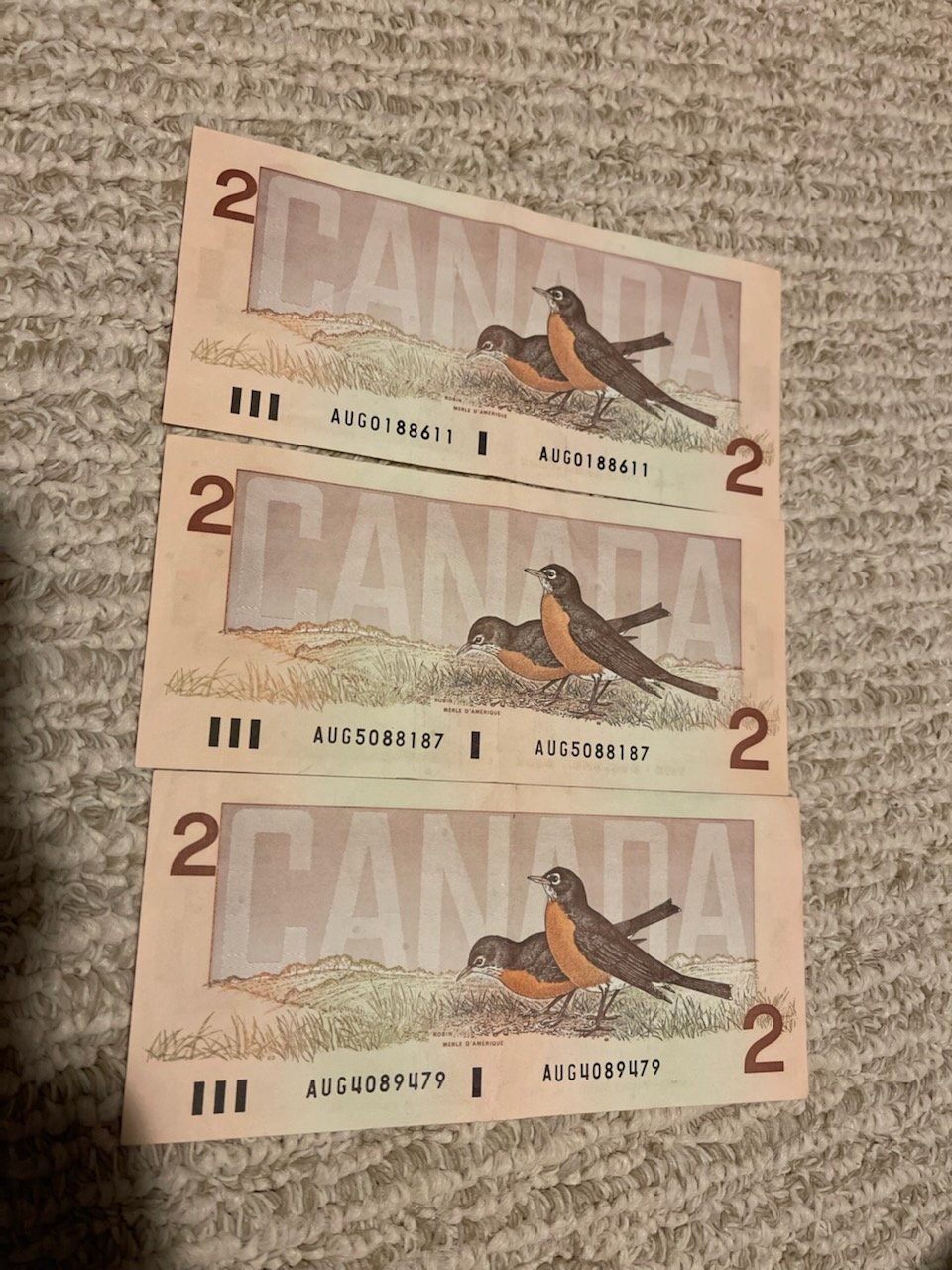 Aug-Prefix-2$-Bills-Canada-Is-The-Signature-What-Really-Matters?