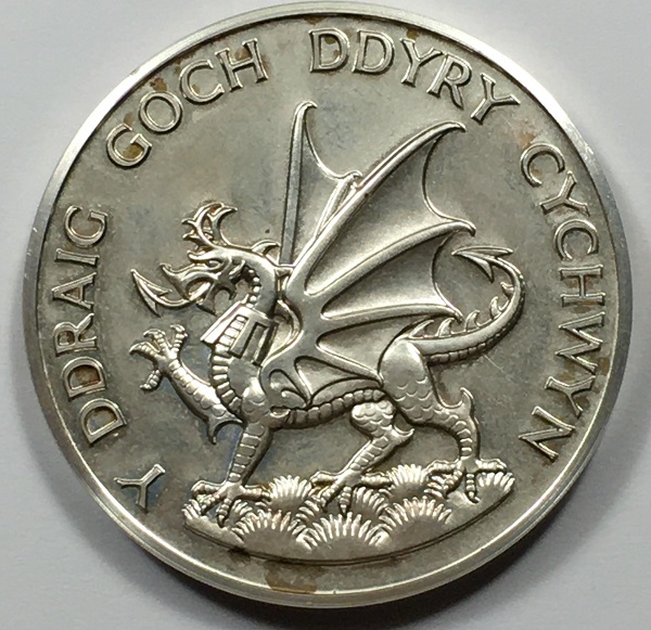 1969-Prince-Of-Wales-Investiture-Medal-Varieties