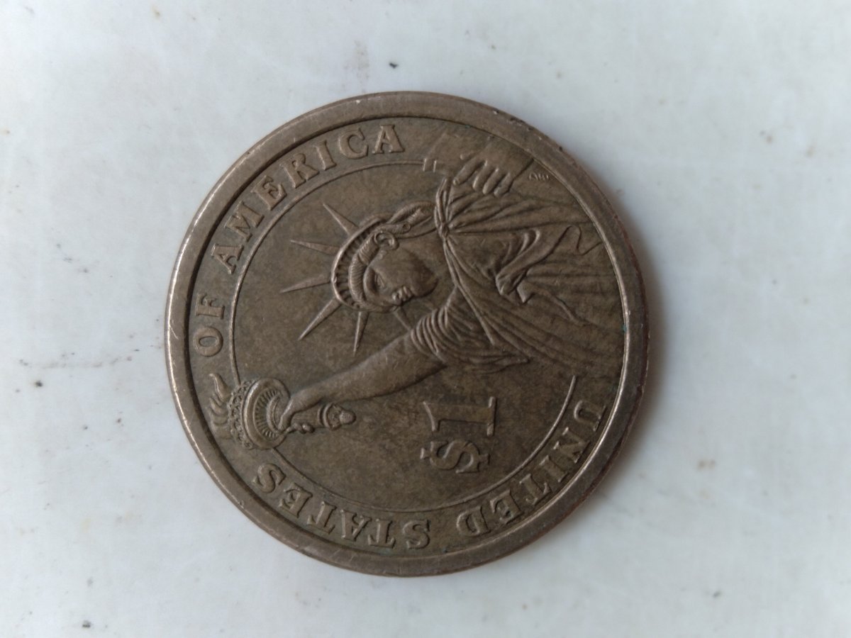 Thomas-Jefferson-1801-1809-$1-Coin-Worth-$5000.00?