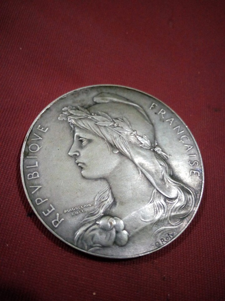 Would-You-Please-Help-On-Identifying-The-Medal