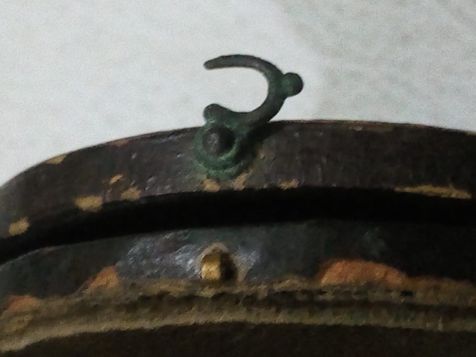 Would-You-Please-Help-On-Identifying-The-Medal