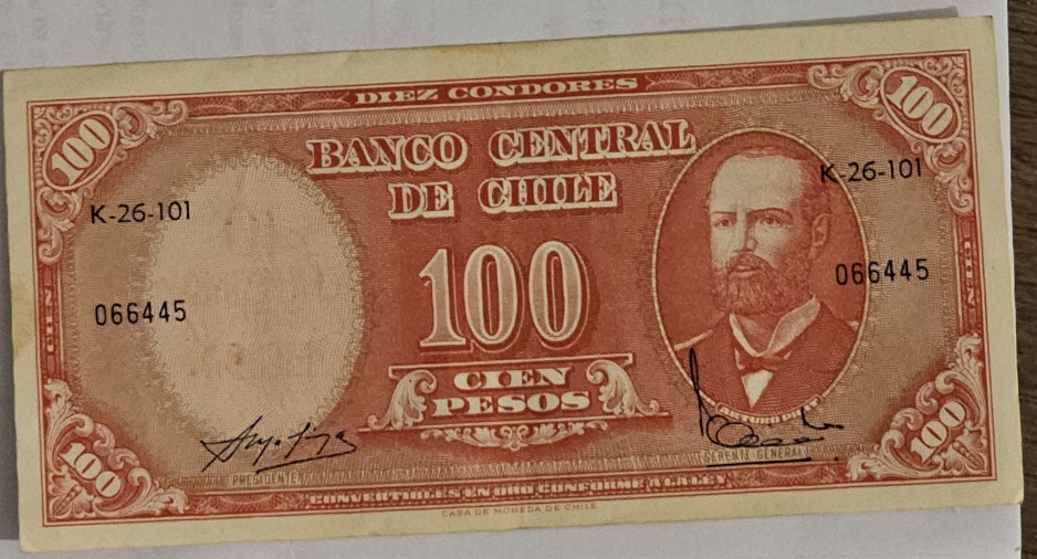 I-Have-Many-Paper-Notes-From-Many-Countries