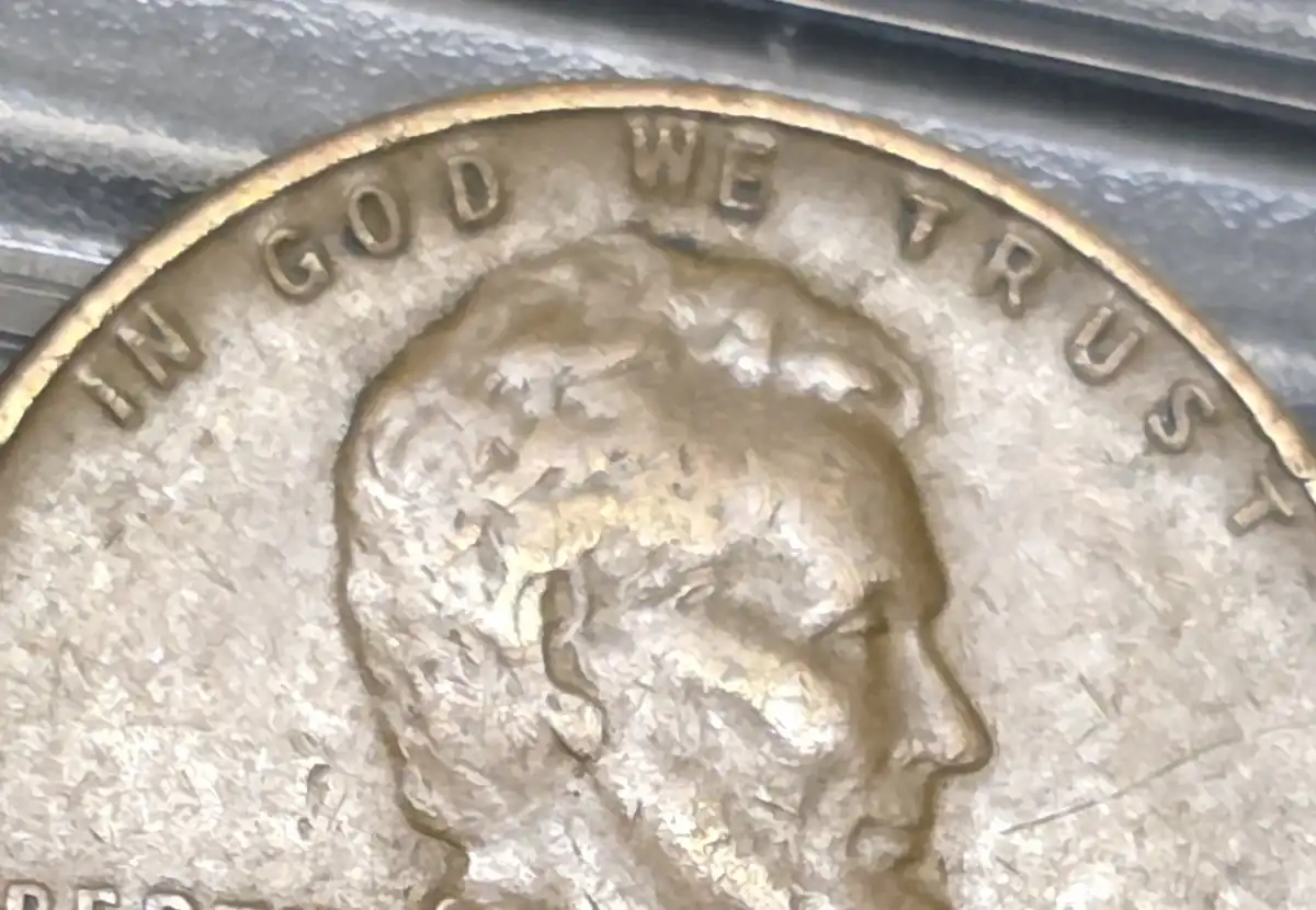 1941-Lincoln-Wheat-Penny-God-Dropped-And-L-Touches-Edge
