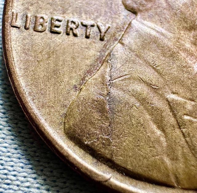 1958-D-Lincoln-Cent--Die-Chip?