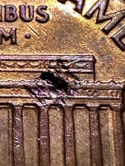 1961-D-Lincoln-Memorial-Cent-Blow-Hole?