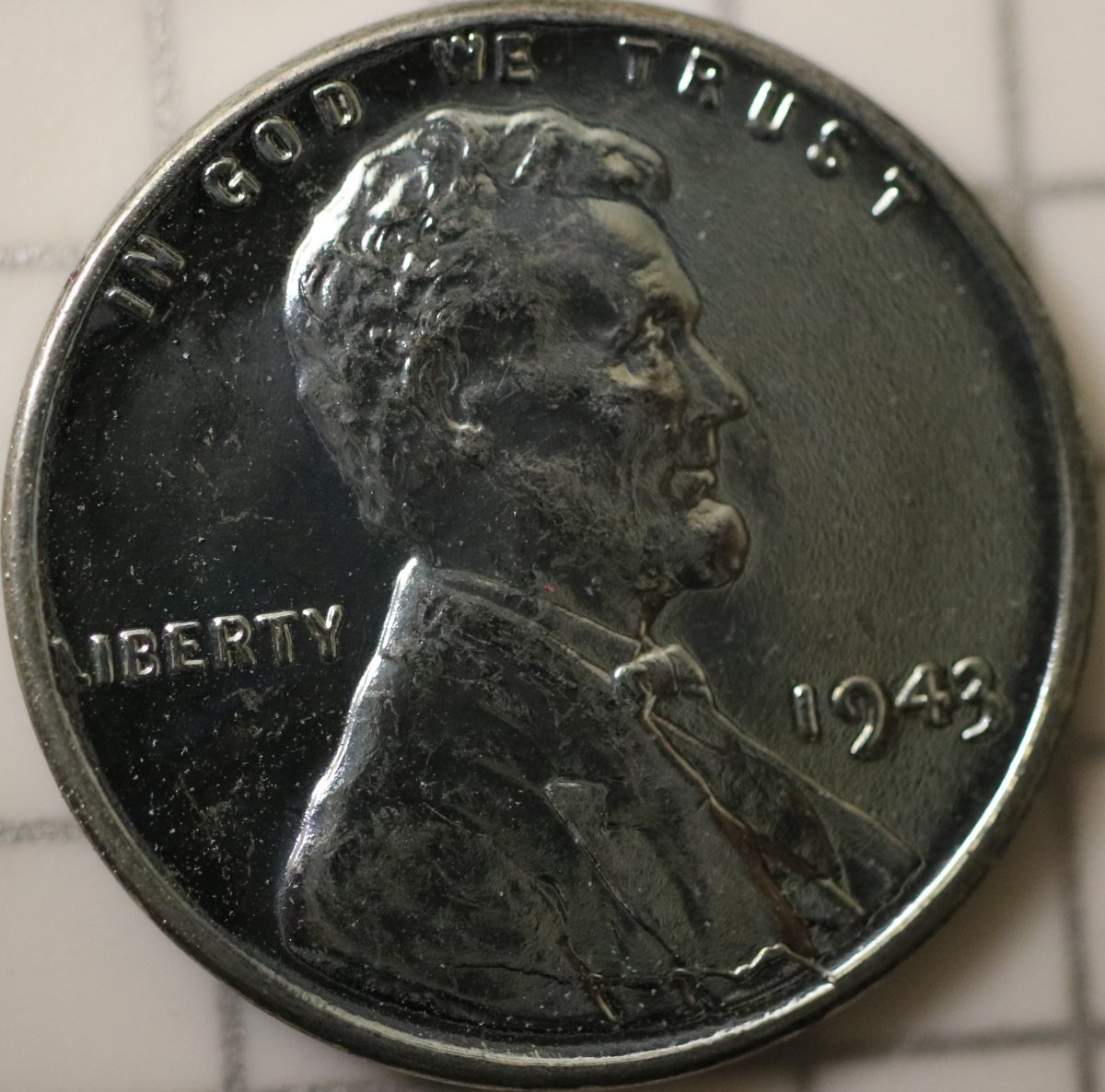 1943-Lincoln-Steel-Cent-Error-On-Bottom?