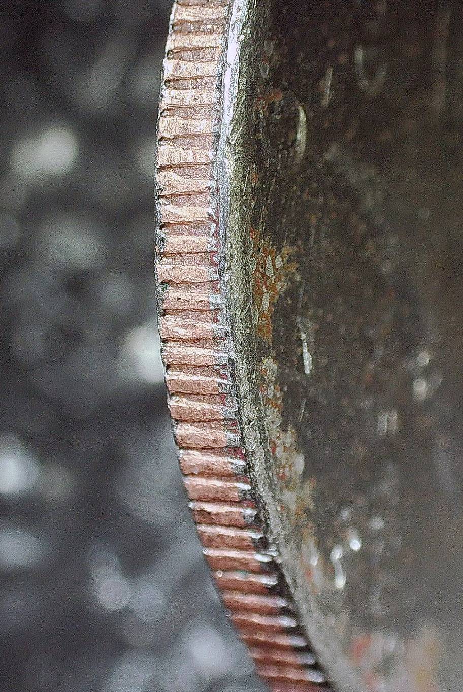 1973-P-Kennedy-Half-Dollar-Broad-Struck-Or-Something-Else?
