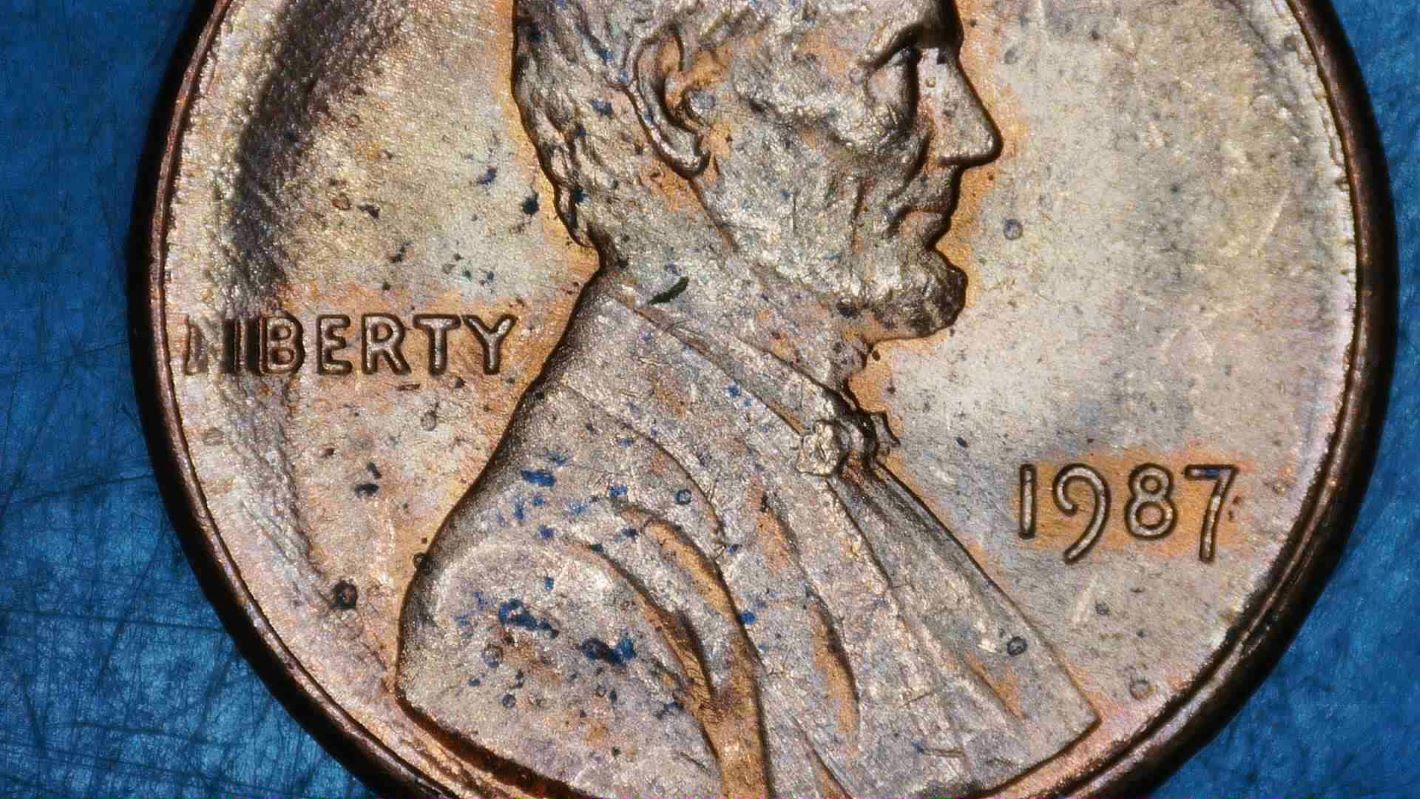 What-Is-Up-With-This-1987-Lincoln-Memorial-Cent?