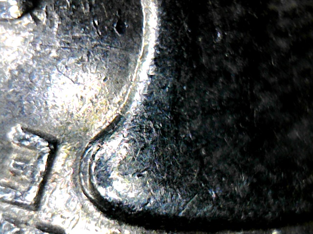1972-Quarter-Scratches-Or-Die-Crack?-With-Machine-Doubling?